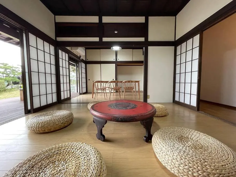 【 円 Madoka 】逗子鎌倉で暮らすように過ごす一棟貸し宿泊施設​ Zushi Apartment