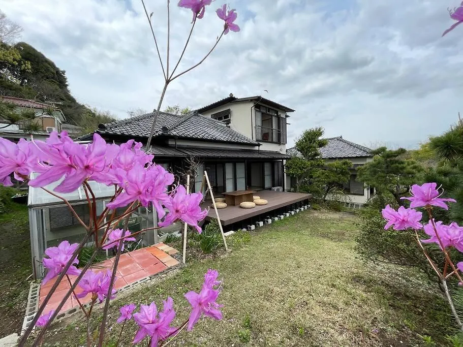 【 円 Madoka 】逗子鎌倉で暮らすように過ごす一棟貸し宿泊施設​ Zushi Apartment